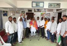 షబ్బీర్ అలీని కలిసిన పెద్దమల్లారెడ్డి కాంగ్రెస్ నాయకులు !